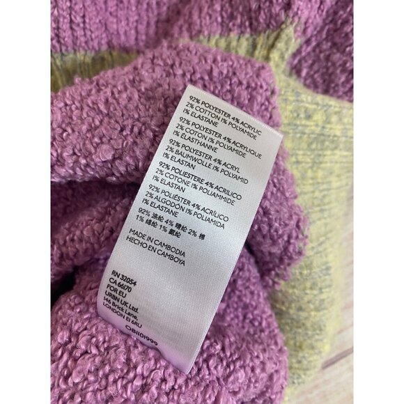 Urban Outfitters Women's Pink/Purple Notched V Neck Crop Sweater - Medium - Picture 13 of 13